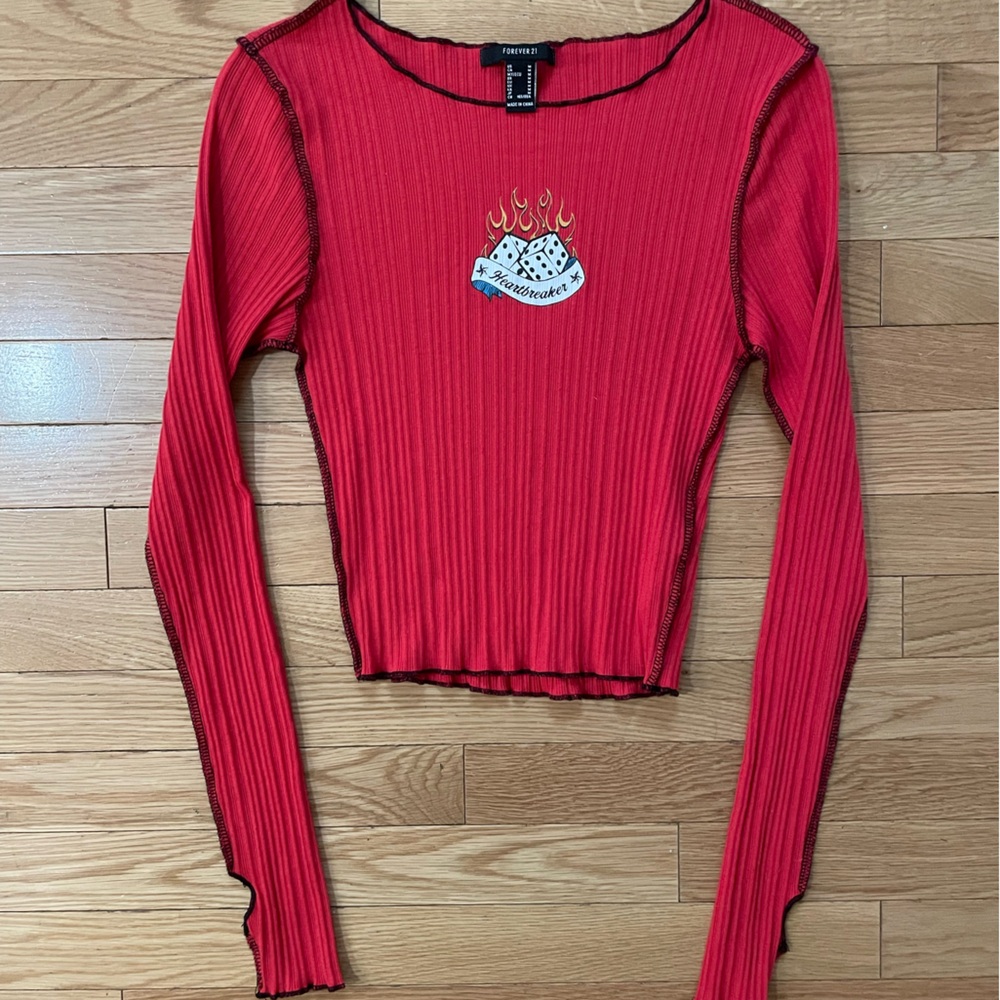 ✨❤️Super cute women’s cropped shirt❤️✨